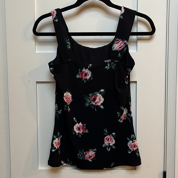 Rose Print Sleeveless Top [Ann Taylor] - Picture 4 of 5